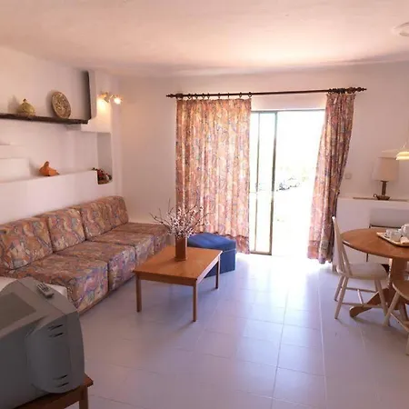 Prado Do Golf Aldeamento Turístico 3*